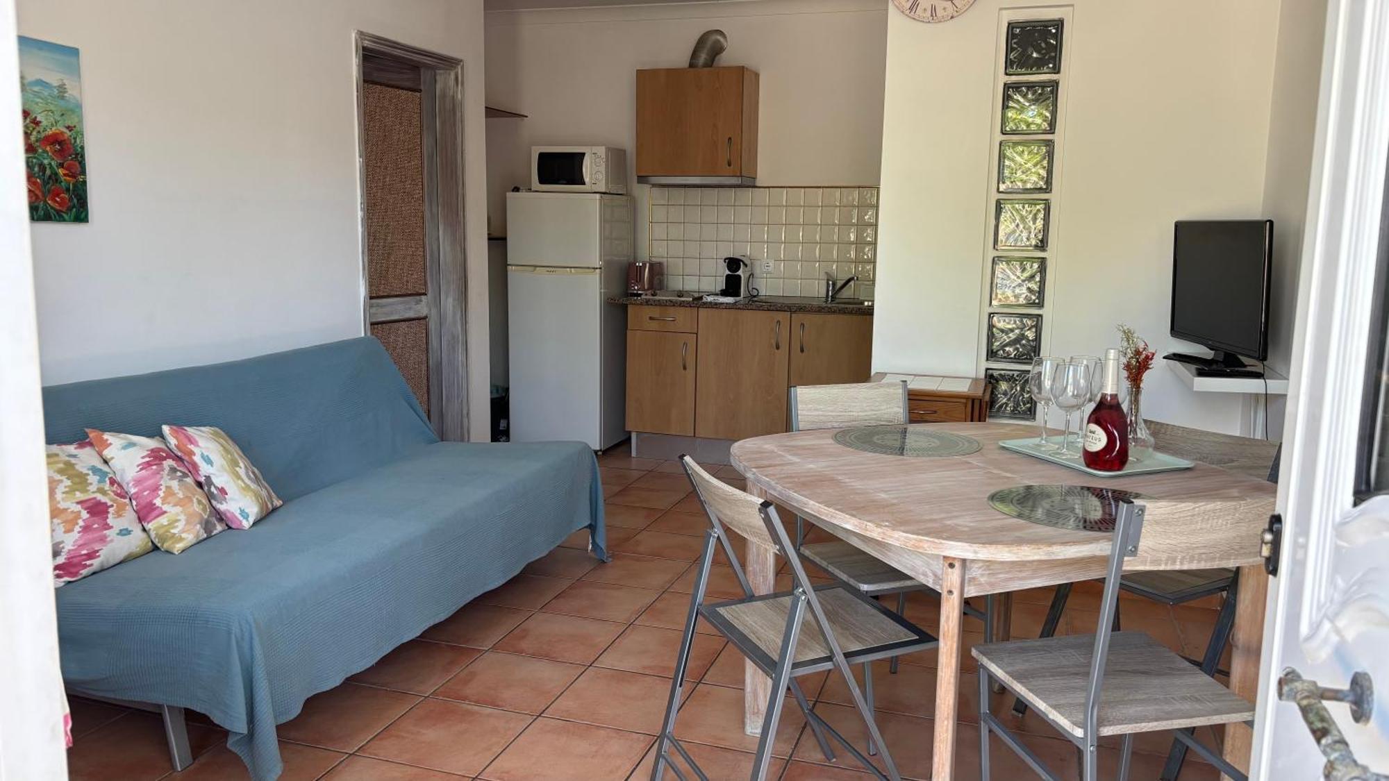Aparts 8 T1 E T0 Apartamento Lagos