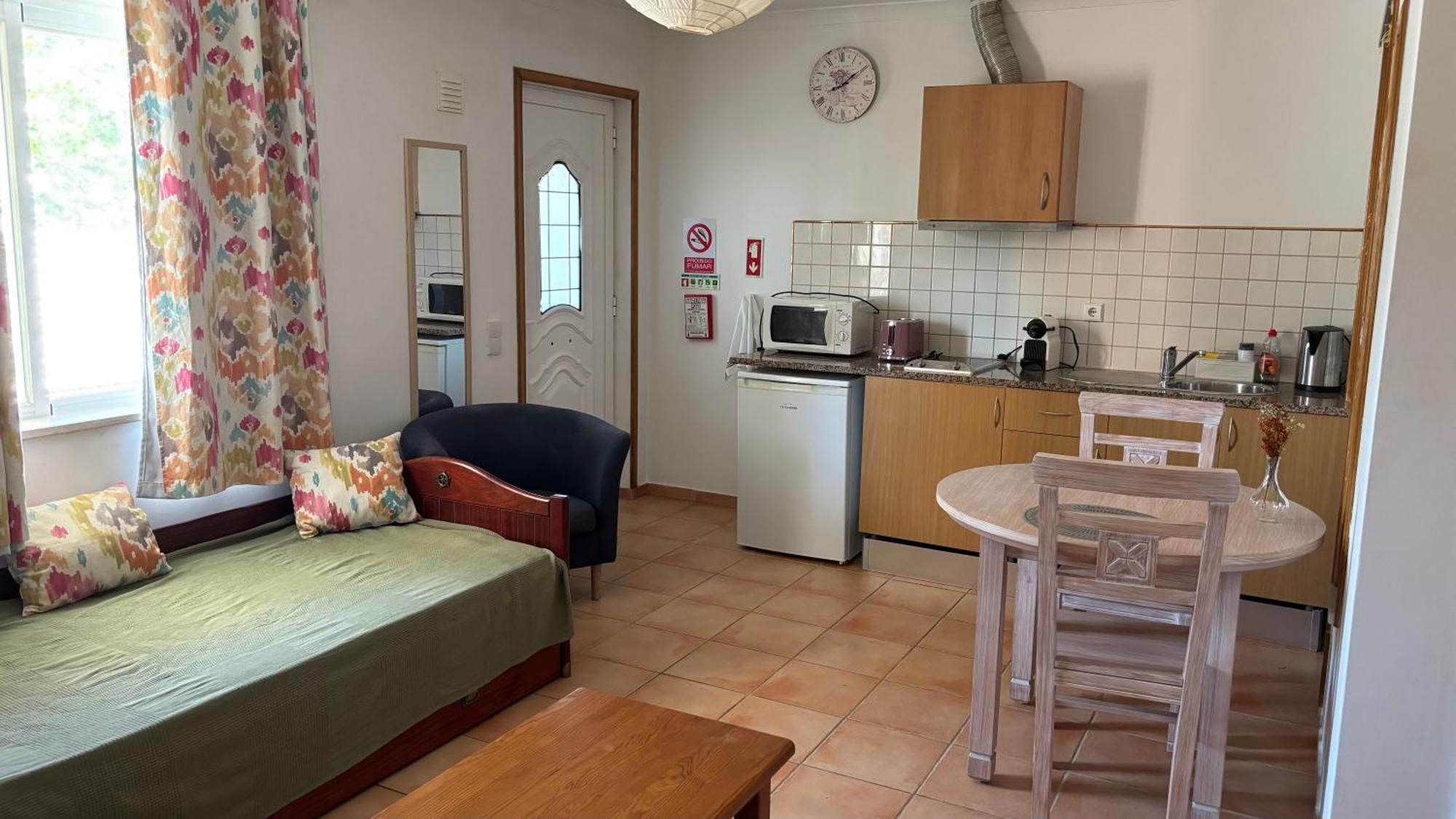 Aparts 8 T1 E T0 Apartamento Lagos